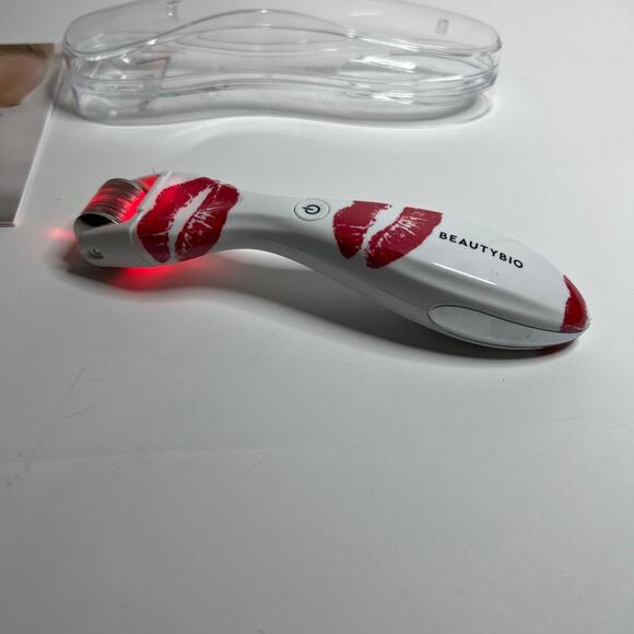 BeautyBio GloPro Microneedling Tool - Picture 4 of 4